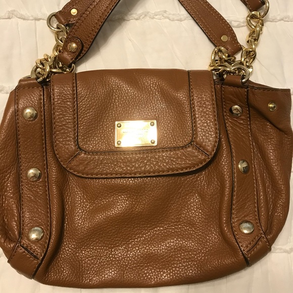 Michael Kors Handbags - Michael Kors Leather Purse
